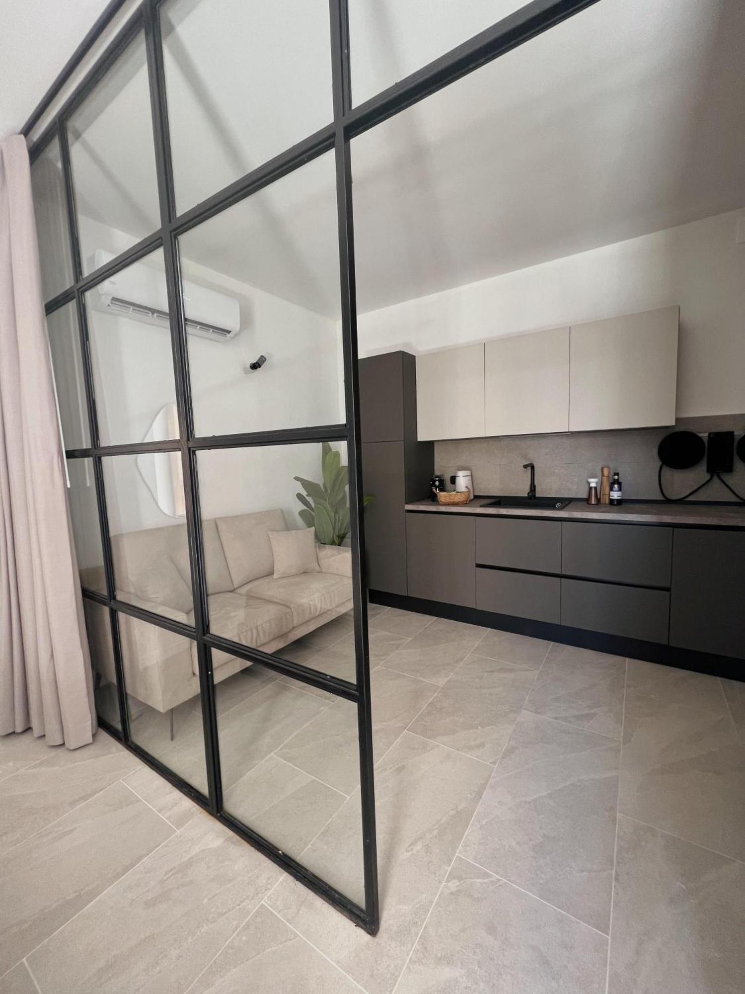 Jjbayt Apartment Сиракуза Екстериор снимка