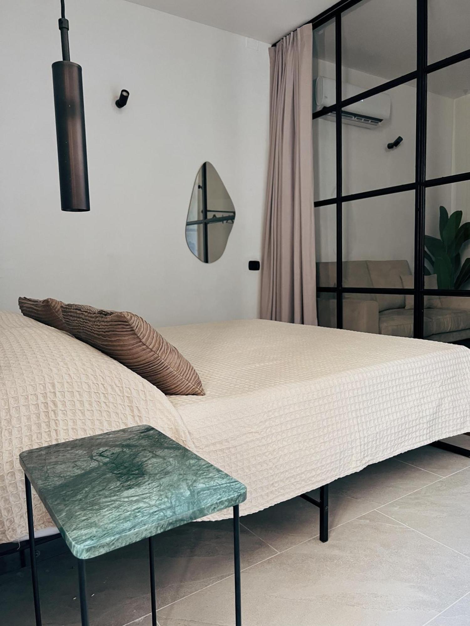 Jjbayt Apartment Сиракуза Екстериор снимка